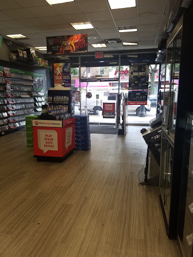 Video Game Store «GameStop», reviews and photos, 3158 Steinway St, Astoria, NY 11103, USA
