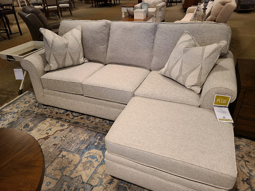 Furniture Store «Havertys Furniture», reviews and photos, 2600 W International Speedway Blvd, Daytona Beach, FL 32114, USA