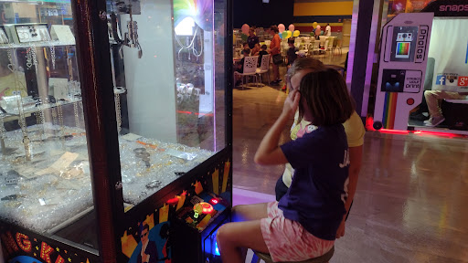 Restaurant «Main Event Entertainment», reviews and photos, 12500 Sycamore Station Pl, Louisville, KY 40299, USA