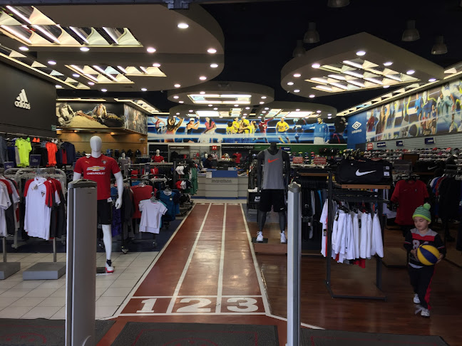 Opiniones de Marathon Sports en Loja - Tienda de ropa