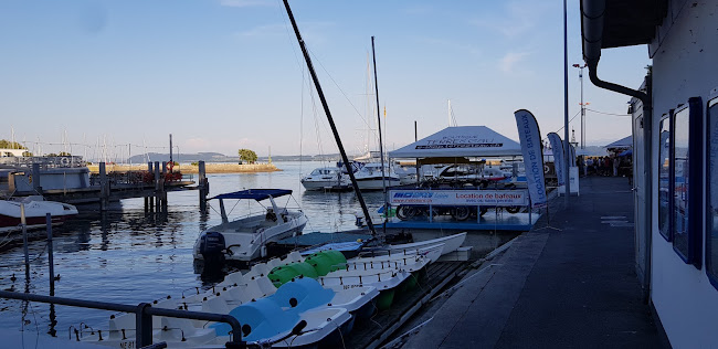 Kommentare und Rezensionen über Marine Service Loisir