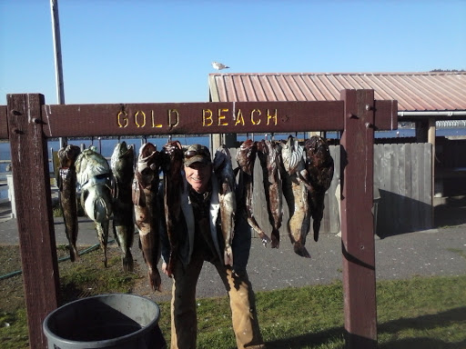 Sporting Goods Store «Chetco Outdoor Store», reviews and photos, 16220 W Hoffeldt Ln, Brookings, OR 97415, USA