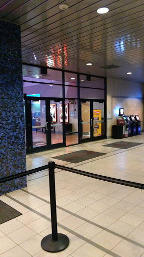 Outlet Mall «Tanger Outlet Deer Park», reviews and photos, 152 The Arches Cir, Deer Park, NY 11729, USA