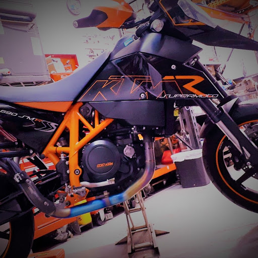 Motorcycle Repair Shop «Fache Motorcycles & Scooters sales-repairs shop», reviews and photos, 2051 NW 27th Ave, Miami, FL 33142, USA