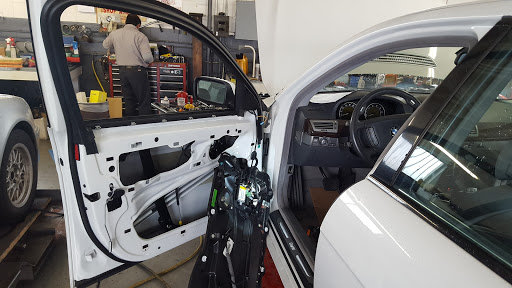 Auto Repair Shop «Bavarian Auto House», reviews and photos, 1009 E Balsam Ave, Anaheim, CA 92805, USA