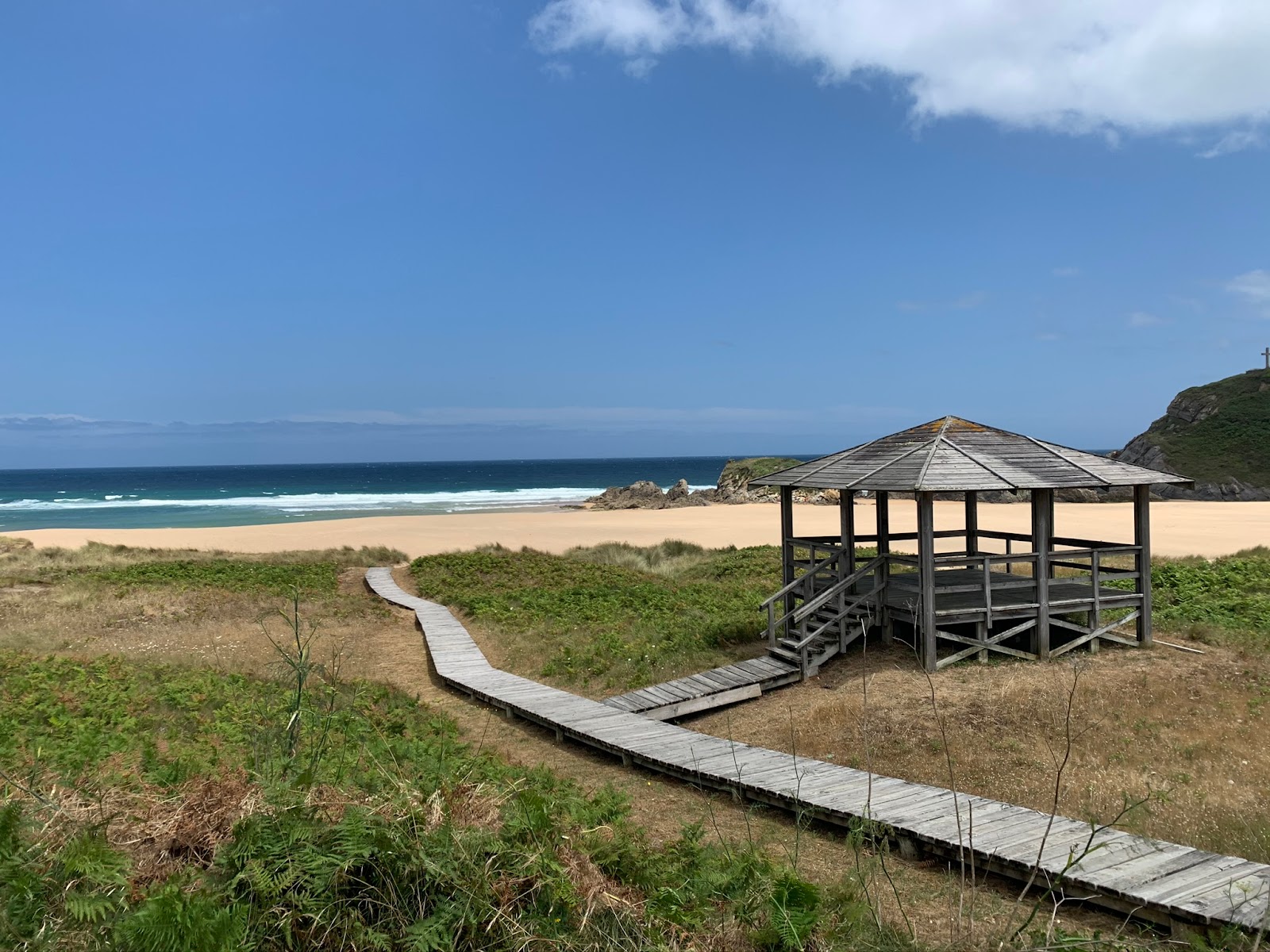Praia de San Roman'in fotoğrafı birden fazla uzun koy ile birlikte