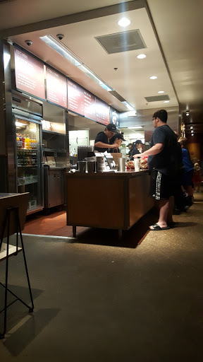 Mexican Restaurant «Chipotle Mexican Grill», reviews and photos, 201 N 8th St, West Dundee, IL 60118, USA