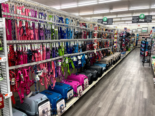 Pet Supply Store «Pet Supplies Plus», reviews and photos, 2480 Albany Ave, West Hartford, CT 06117, USA