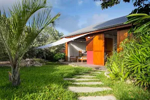 Le Shambala Lodge, Un Hotel Convivial Proposant Des Bungalows De Charme Avec Vue Mer Sur La Grande Terre De La Guadeloupe image