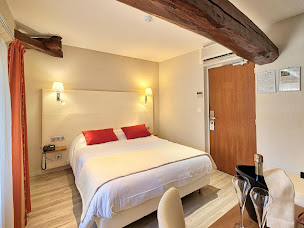 Photo n°31 de Maison Gublin Auberge du Lac Rest. Au Vieux Pressoir à Mesnil-Saint-Père ()
