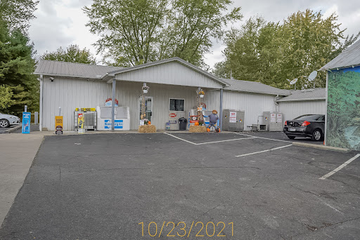 Grocery Store «Oakland Grocery», reviews and photos, 9101 Chillicothe Lancaster Rd SW, Amanda, OH 43102, USA