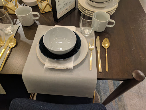 Furniture Store «west elm», reviews and photos, 400 W 47th St, Kansas City, MO 64112, USA