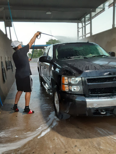Champion Car Wash en Waco