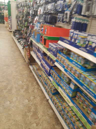 Dollar Store «Dollar Tree», reviews and photos, 6140 Rose Hill Dr, Alexandria, VA 22310, USA