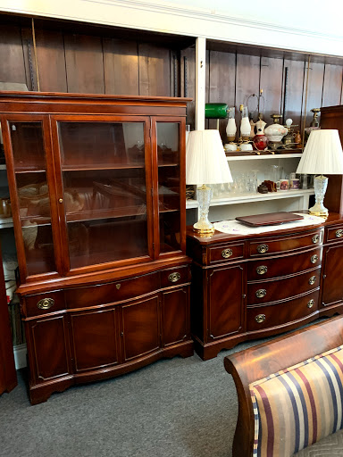Antique Furniture Store «Every Now & Then Antique Furniture Mall», reviews and photos, 430 W Benson St, Cincinnati, OH 45215, USA