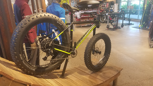 Camping Store «REI», reviews and photos, 750 American Blvd W, Bloomington, MN 55420, USA