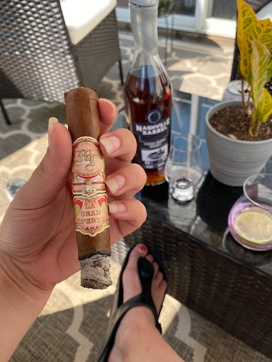 Tobacco Shop «Burn Premium Cigar Specialists», reviews and photos, 409 Burnsville Pkwy, Burnsville, MN 55337, USA