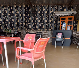 Braggars bar kubwa photo