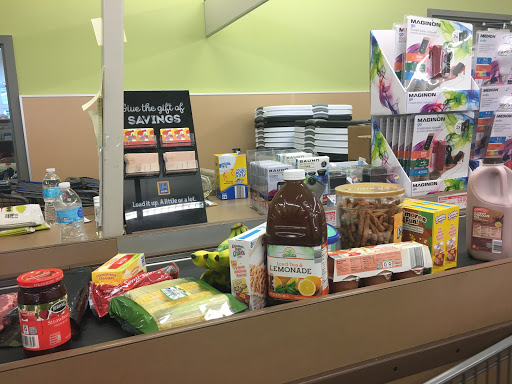 Supermarket «ALDI», reviews and photos, 2931 Fort St, Wyandotte, MI 48192, USA