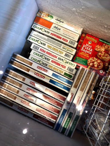 Gourmet Grocery Store «The Market by Foxtrot», reviews and photos, 1019 W Lake St, Chicago, IL 60654, USA