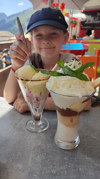 Plats et boissons du Restaurant français Le Petit Lindaret à Montriond - n°16