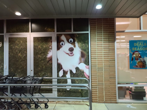 Pet Supply Store «Petco Animal Supplies», reviews and photos, 15622 Old Columbia Pike, Burtonsville, MD 20866, USA