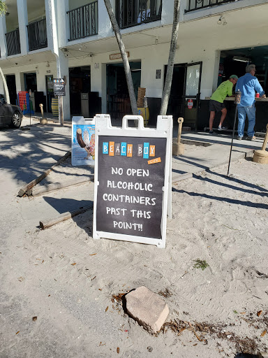 Bar «Beach Box Cafe», reviews and photos, 9020 Gulf Shore Dr, Naples, FL 34108, USA