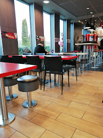 Atmosphère du Restaurant KFC Reims Thillois - n°10