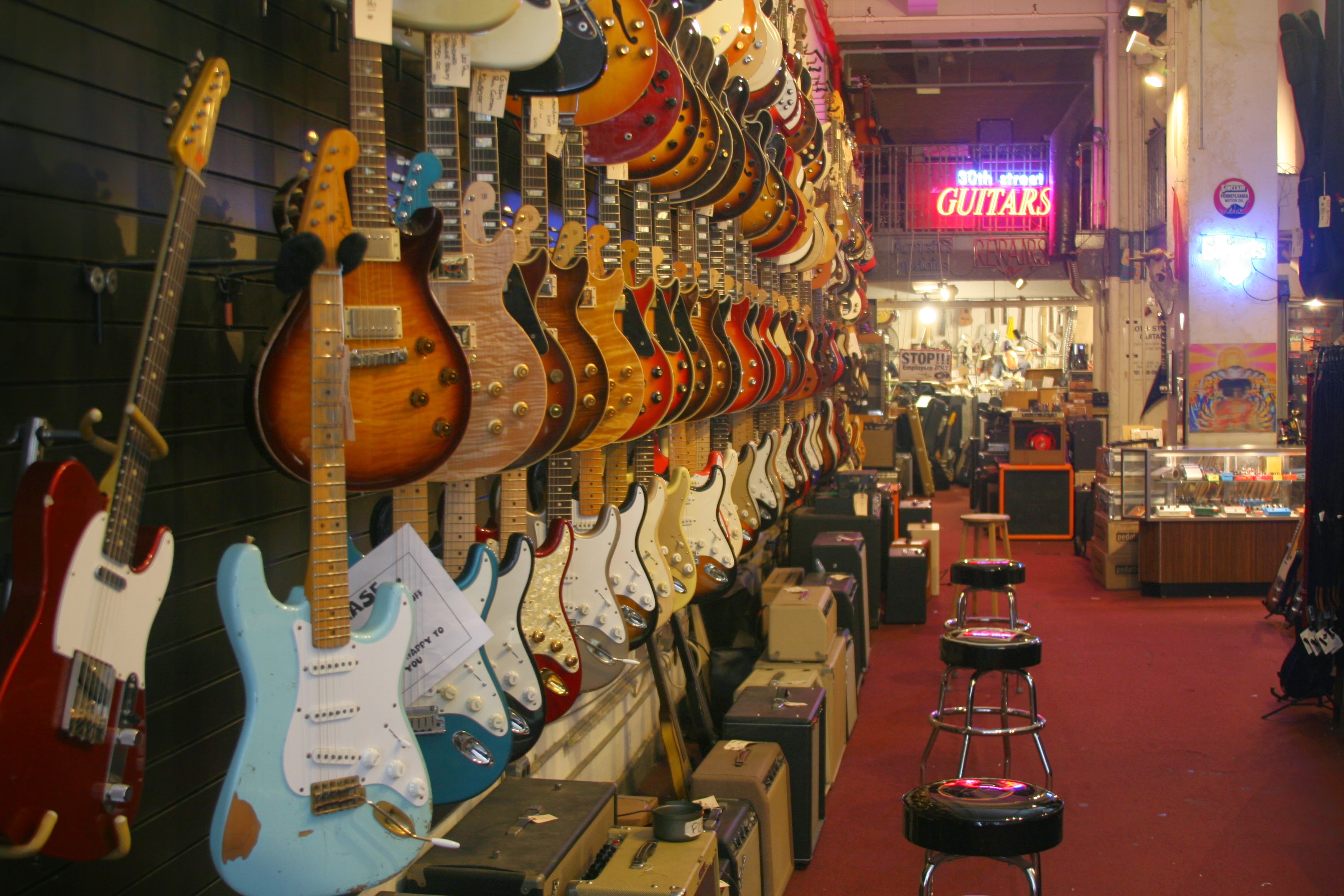 Picture of a place: 30th Street Guitars