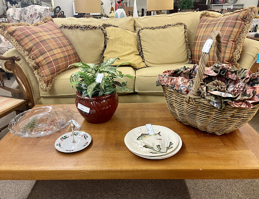 Consignment Shop «Refabulous Furnishings», reviews and photos, 2231 Vestal Pkwy W, Vestal, NY 13850, USA