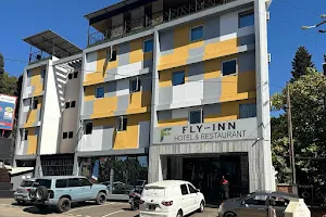 FLY INN Madagascar Hôtel image