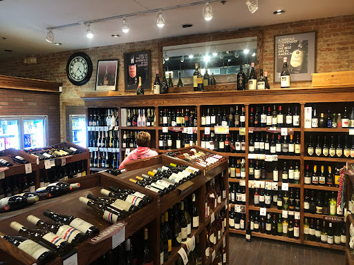 Liquor Store «Downtown Liquor», reviews and photos, 1303 W 6th St, Cleveland, OH 44113, USA