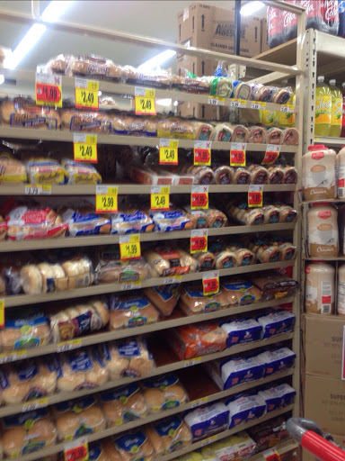 Grocery Store «Superior Grocers», reviews and photos, 16100 Lakewood Blvd, Bellflower, CA 90706, USA