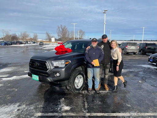 Toyota Dealer «Handy Toyota», reviews and photos