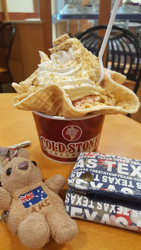 Ice Cream Shop «Cold Stone Creamery», reviews and photos, 2015 S Hurstbourne Pkwy, Louisville, KY 40220, USA