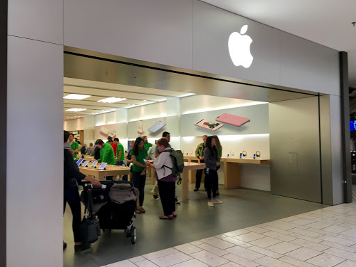 Computer Store «Apple Stoneridge Mall», reviews and photos, 1 Stoneridge Mall Rd, Pleasanton, CA 94588, USA