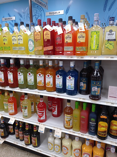 Liquor Store «Wine & Spirits Shoppe», reviews and photos, 1622 Lincoln Hwy, Lancaster, PA 17602, USA