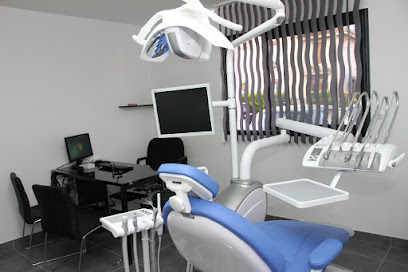 Dr Sivaprakasam - Dentiste Meaux - pratique limitée Orthodontie - Implantologie