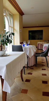 Atmosphère du Hôtel-Restaurant L'Auberge Bretonne à La Roche-Bernard - n°2