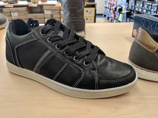 Shoe Store «Rack Room Shoes», reviews and photos, 300 Indian Lake Blvd Bldg D, Ste 160, Hendersonville, TN 37075, USA