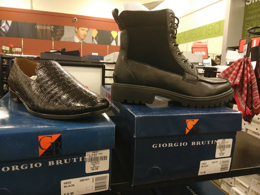 Clothing Store «K&G Fashion Superstore», reviews and photos, 8655 Pulaski Hwy, Rosedale, MD 21237, USA