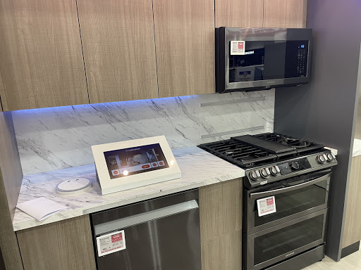 Appliance Store «P.C. Richard & Son», reviews and photos, 136-03 20th Ave, College Point, NY 11356, USA