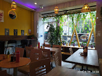 Atmosphère du Restaurant libanais Restaurant et Snack du Pont à Boulogne-Billancourt - n°1