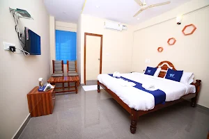 Hotel Sangama Comfort - AC Rooms image