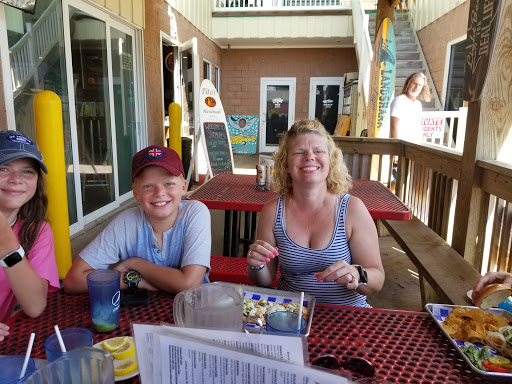 Sports Bar «Stingrays Taphouse and Grill», reviews and photos, 401 Beach Ave, Port Aransas, TX 78373, USA