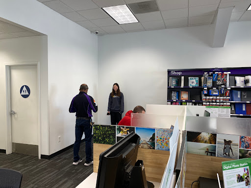 Print Shop «FedEx Office Print & Ship Center», reviews and photos, 1909 Mt Diablo Blvd, Walnut Creek, CA 94596, USA