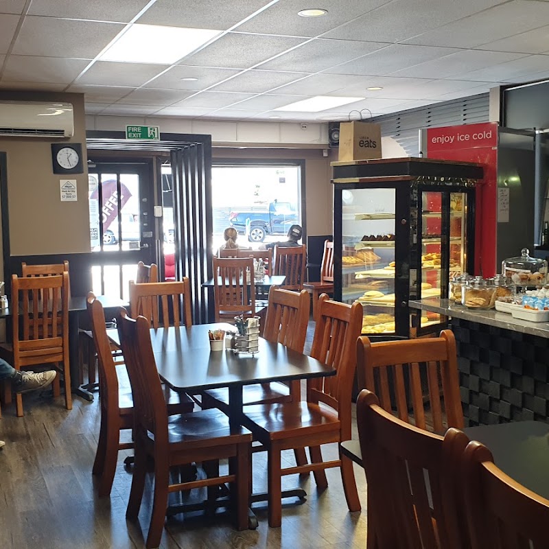 Kiwi Cafe & Restaurant