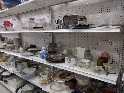 Non-Profit Organization «The Quinn House Thrift Store», reviews and photos