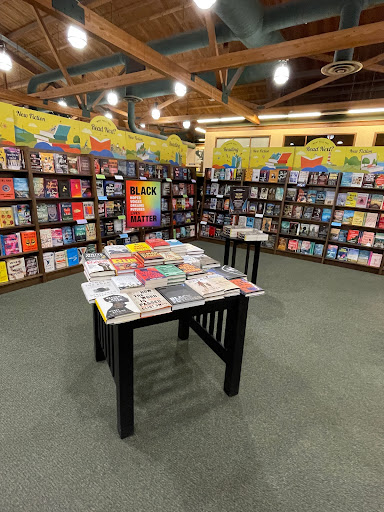 Book Store «Barnes & Noble», reviews and photos, 626 106th Ave NE, Bellevue, WA 98004, USA