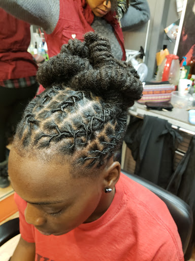 Hair Salon «Loc Wise Natural Hair Care», reviews and photos, 5909 W North Ave, Milwaukee, WI 53208, USA